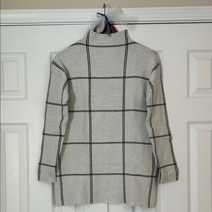 Tahari Light Gray Windowpane Turtleneck Sweater